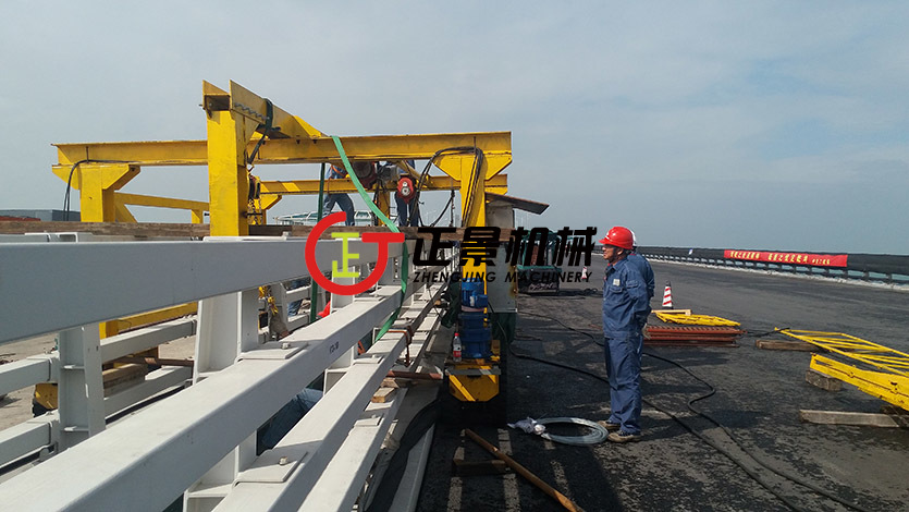 橋梁檢測(cè)車(chē)