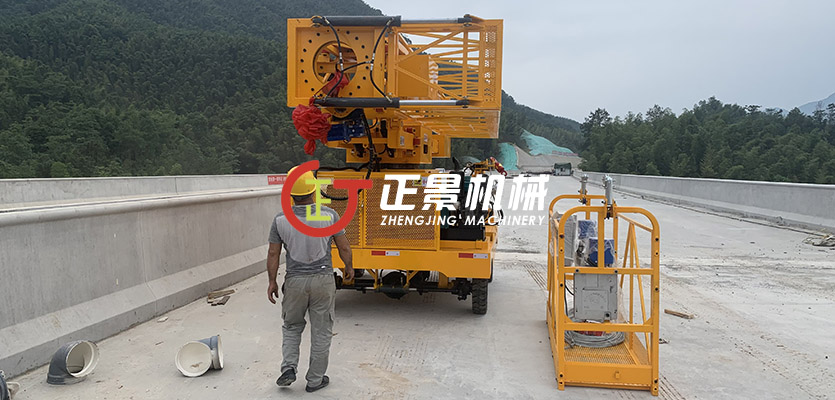 橋梁雨水管安裝施工臺車