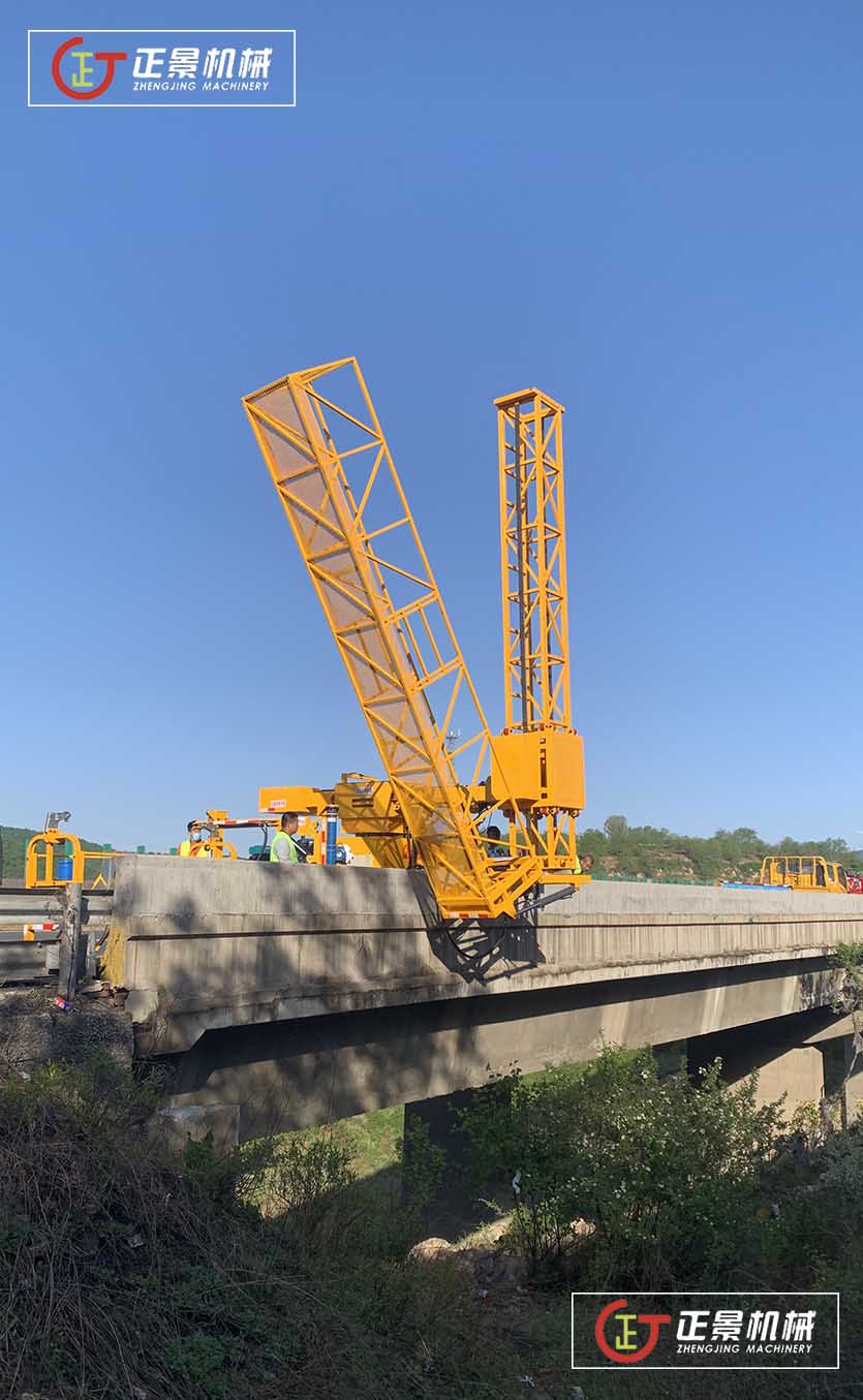橋梁排水管安裝車