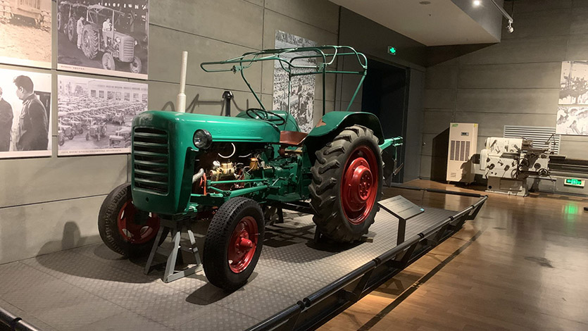 紅河牌豐收-37型輪式拖拉機(20世紀60年代)