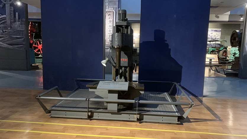 T718型立式金剛石鏜床