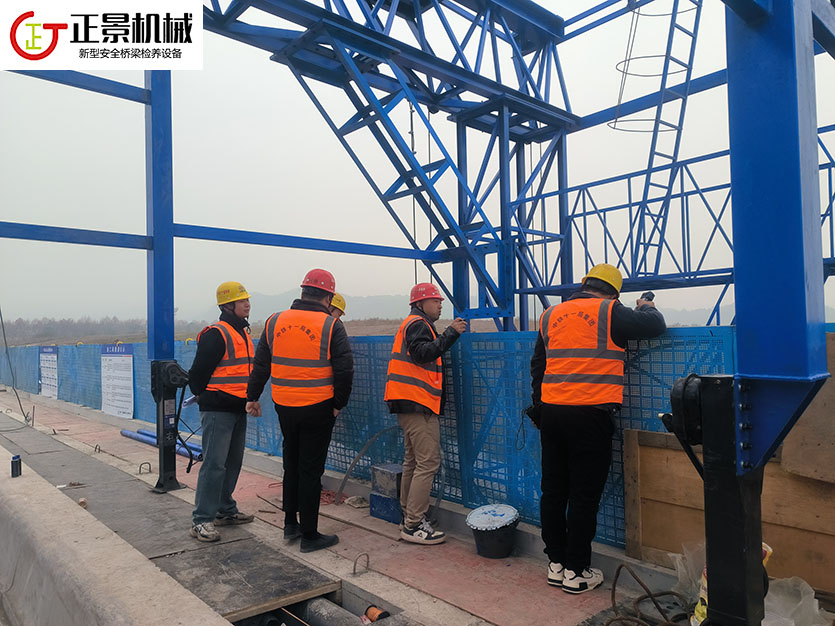 橋梁側(cè)面施工臺(tái)車