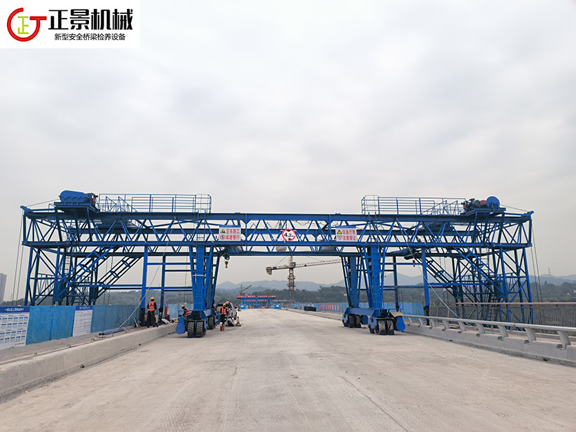 橋梁側(cè)面施工臺(tái)車