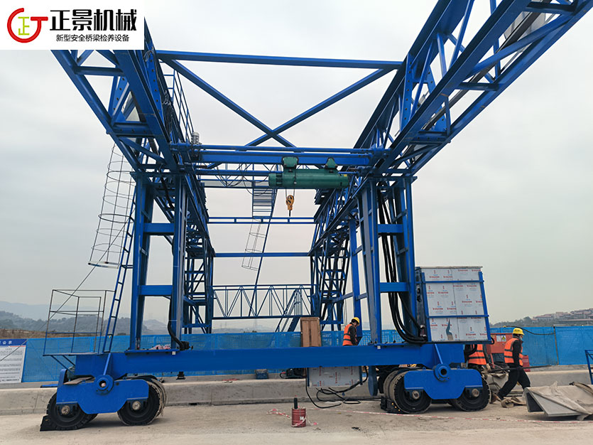 橋梁側(cè)面施工臺(tái)車