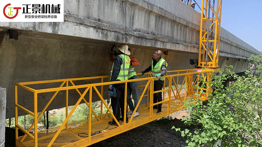 橋梁外側(cè)施工臺(tái)車(chē)