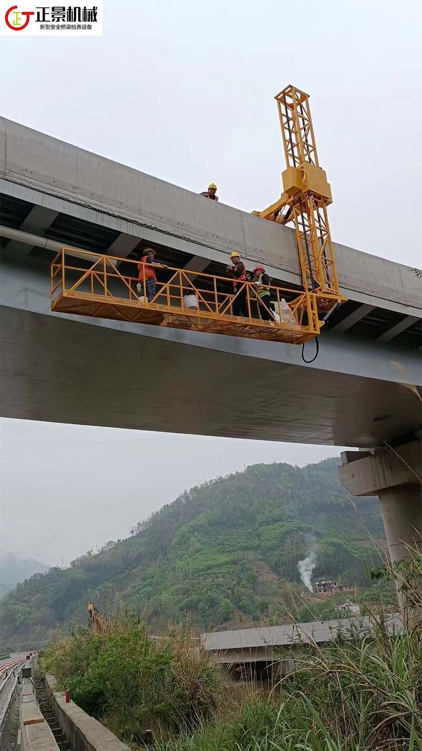 橋梁排水管安裝車